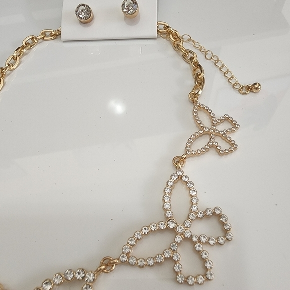 NEW Butterfly Crystal Golden Necklace Y2K - Picture 6 of 7